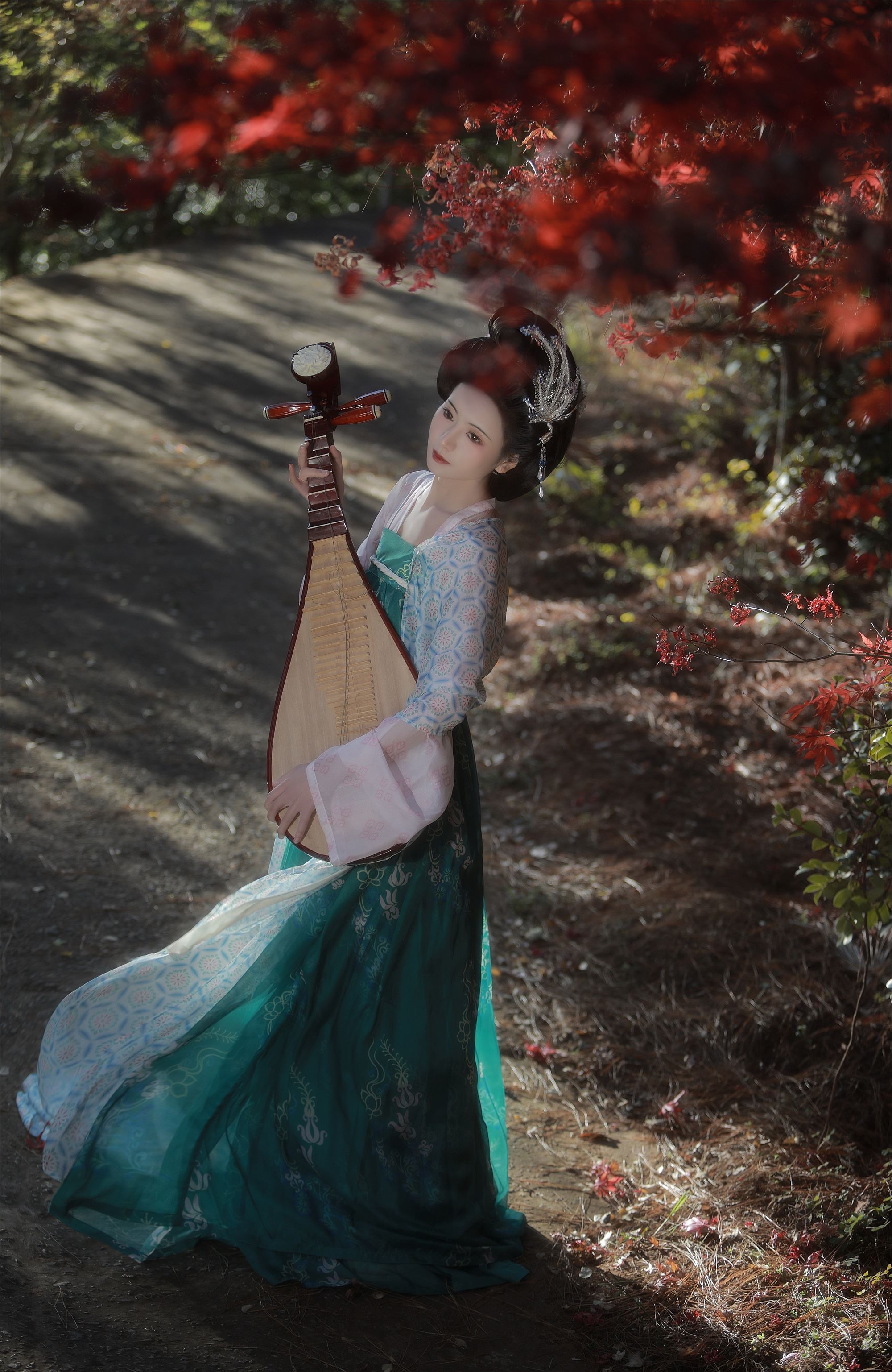 YITUYU艺图语 2025.01.25 橙黄橘绿时 瑜瑾